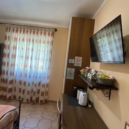 Russo Πανσιόν Καλτανισέττα